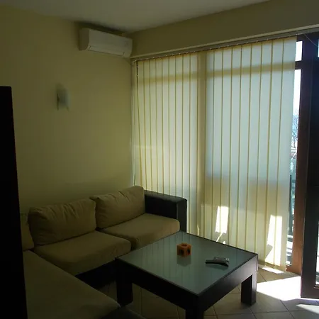Apartment Be My Guest On The Front Line *